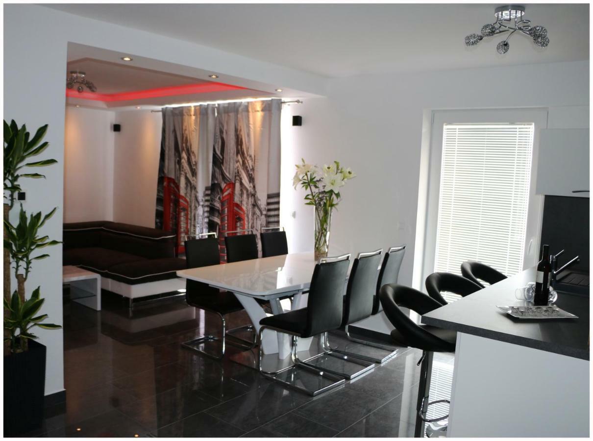 Apartman Loretta Primošten Dış mekan fotoğraf
