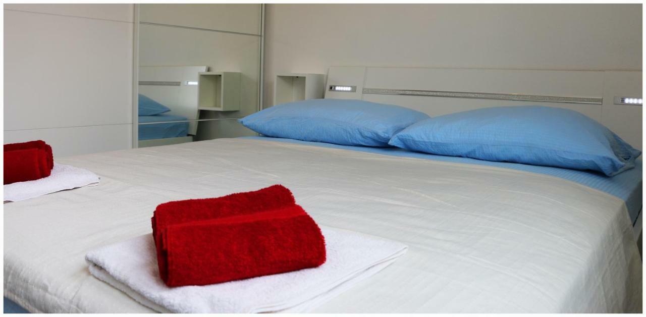 Apartman Loretta Primošten Dış mekan fotoğraf